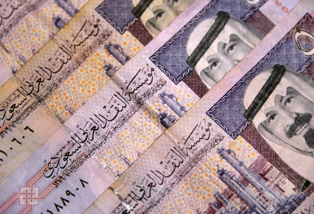 فيتش: شهدت بنوك السعودية حالة من التعافي من آثار كورونا.