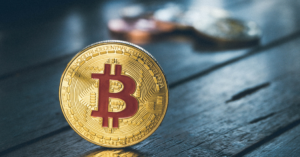 انهيار العملات الرقمية يمحو 270 مليار دولار