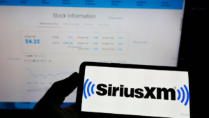 كيف تستثمر في سهم Sirius XM Holdings Inc الأمريكي